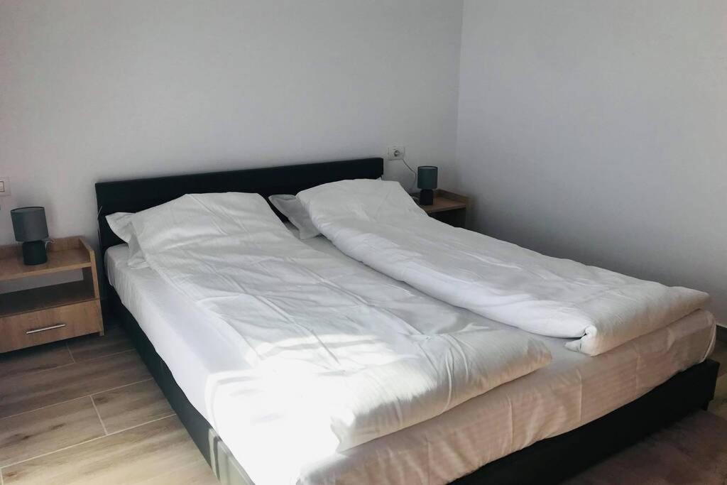 Bonte Residence Str Daliei Nr 3 Giroc المظهر الخارجي الصورة
